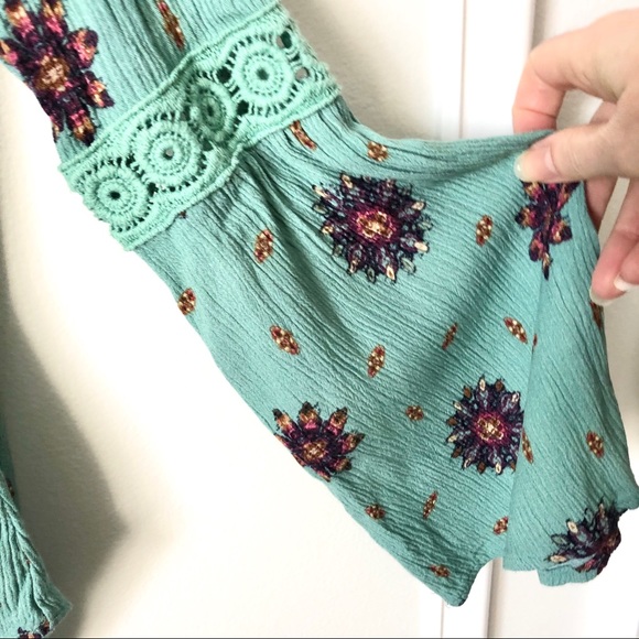 Pretty Floral Boho Top - Picture 5 of 5